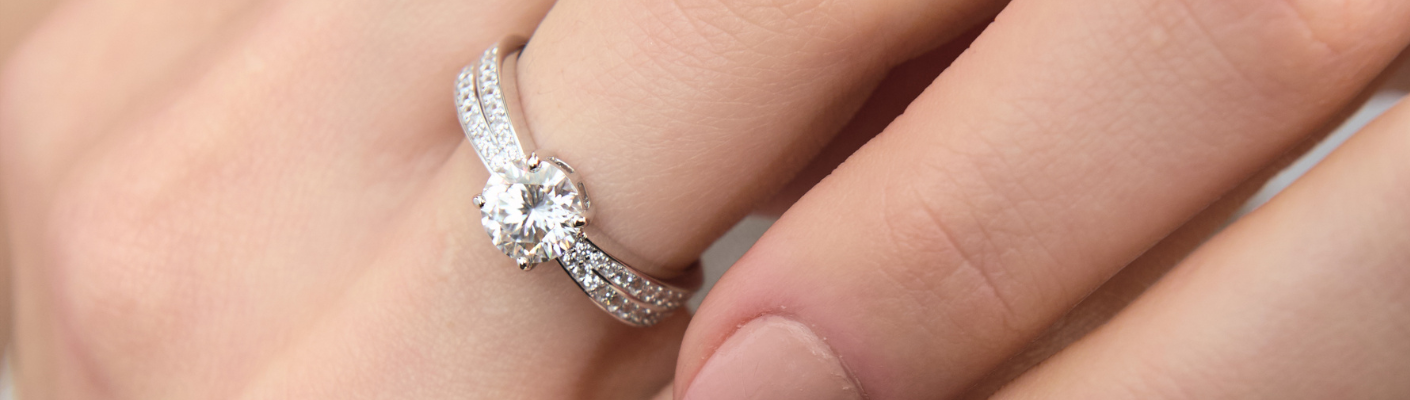 BOHOO MOISSANITE