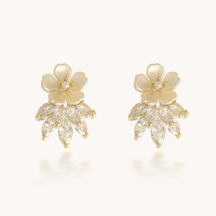 ARETES MAGNOLIA - 8156