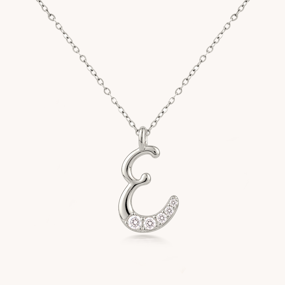 COLLAR INICIAL E