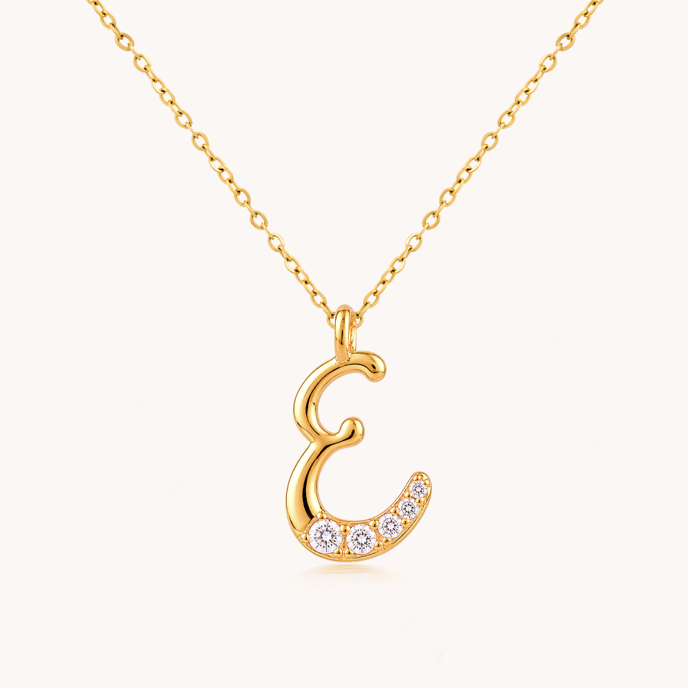 COLLAR INICIAL E