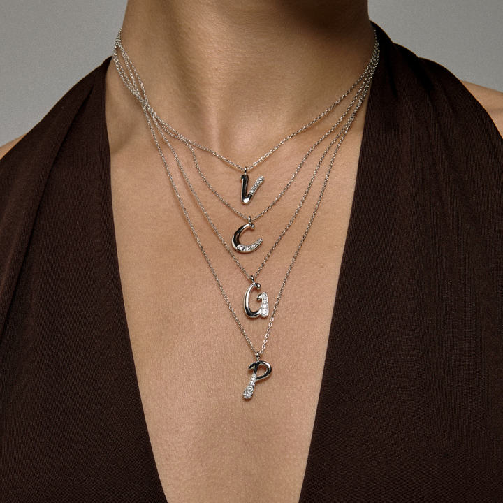 COLLAR INICIAL C