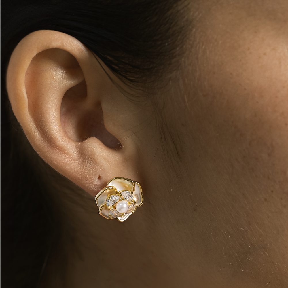 ARETES IVORY PETALS - 10649